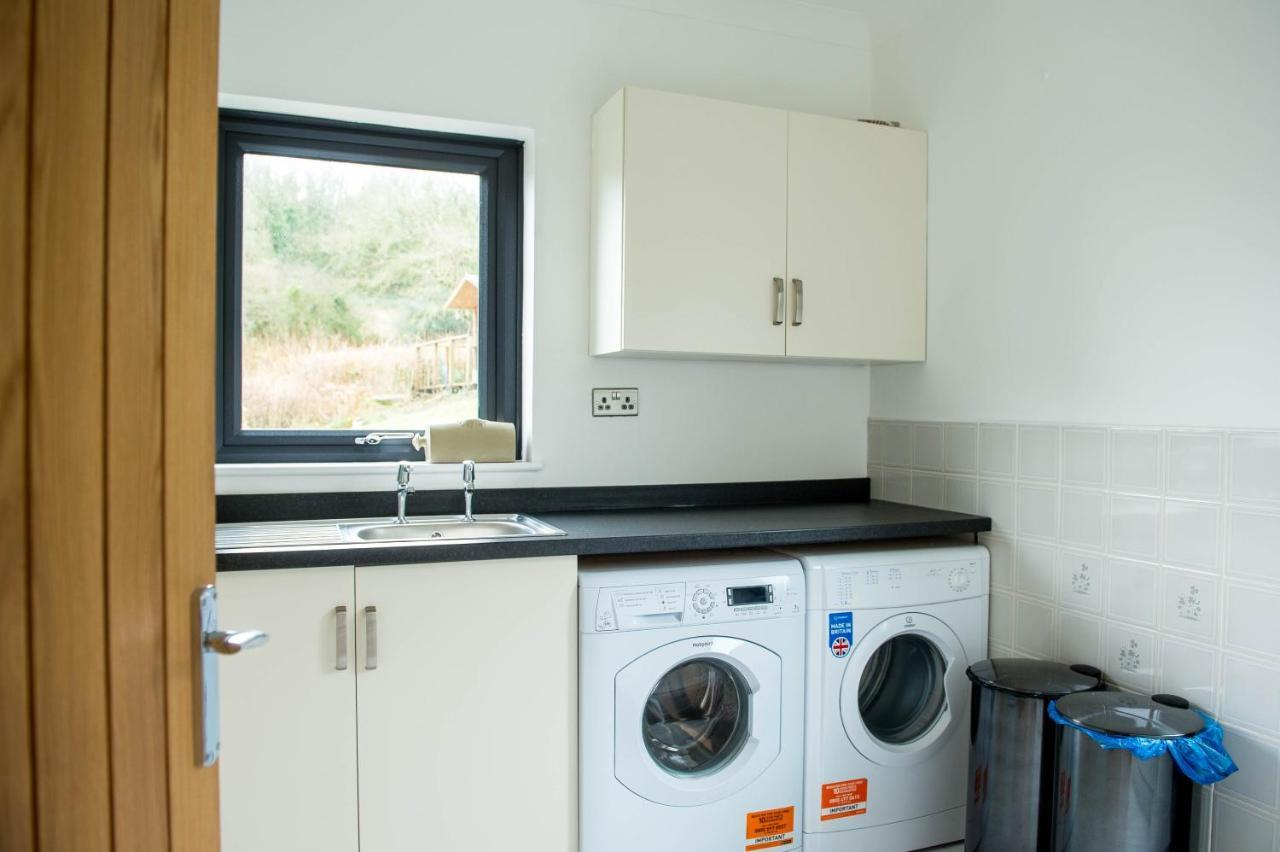 York Lodge- Spacious 3 Bed Bungalow With Wonderful Estuary Views 라파른 외부 사진